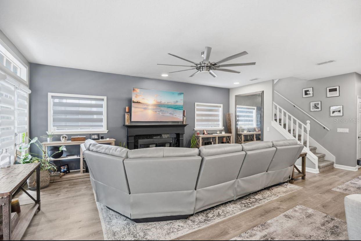 Image 6 of 49 For 111 Kennison