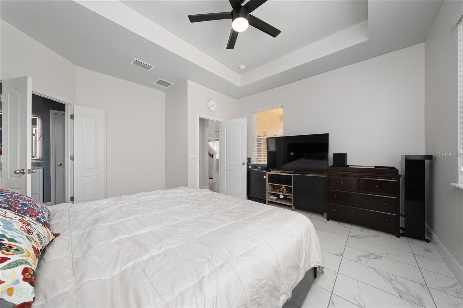 Image 14 of 28 For 12784 Garridan Avenue