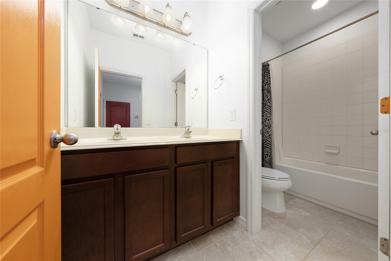 Image 23 of 28 For 12784 Garridan Avenue