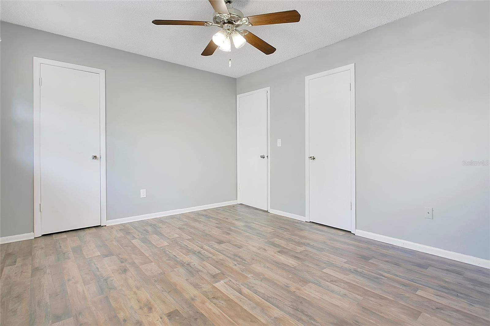 Image 14 of 33 For 832 25th Street