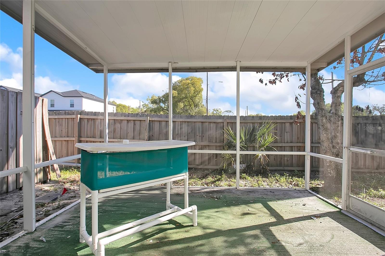 Image 19 of 33 For 832 25th Street