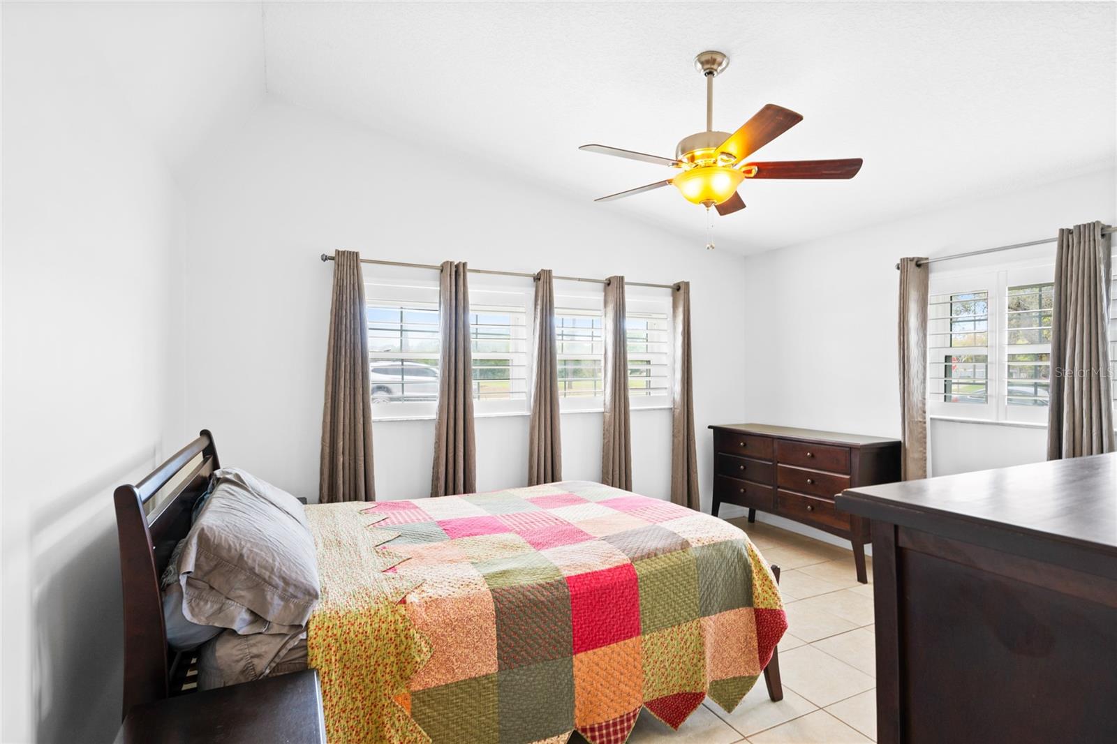 Image 23 of 42 For 305 Palm Springs Drive