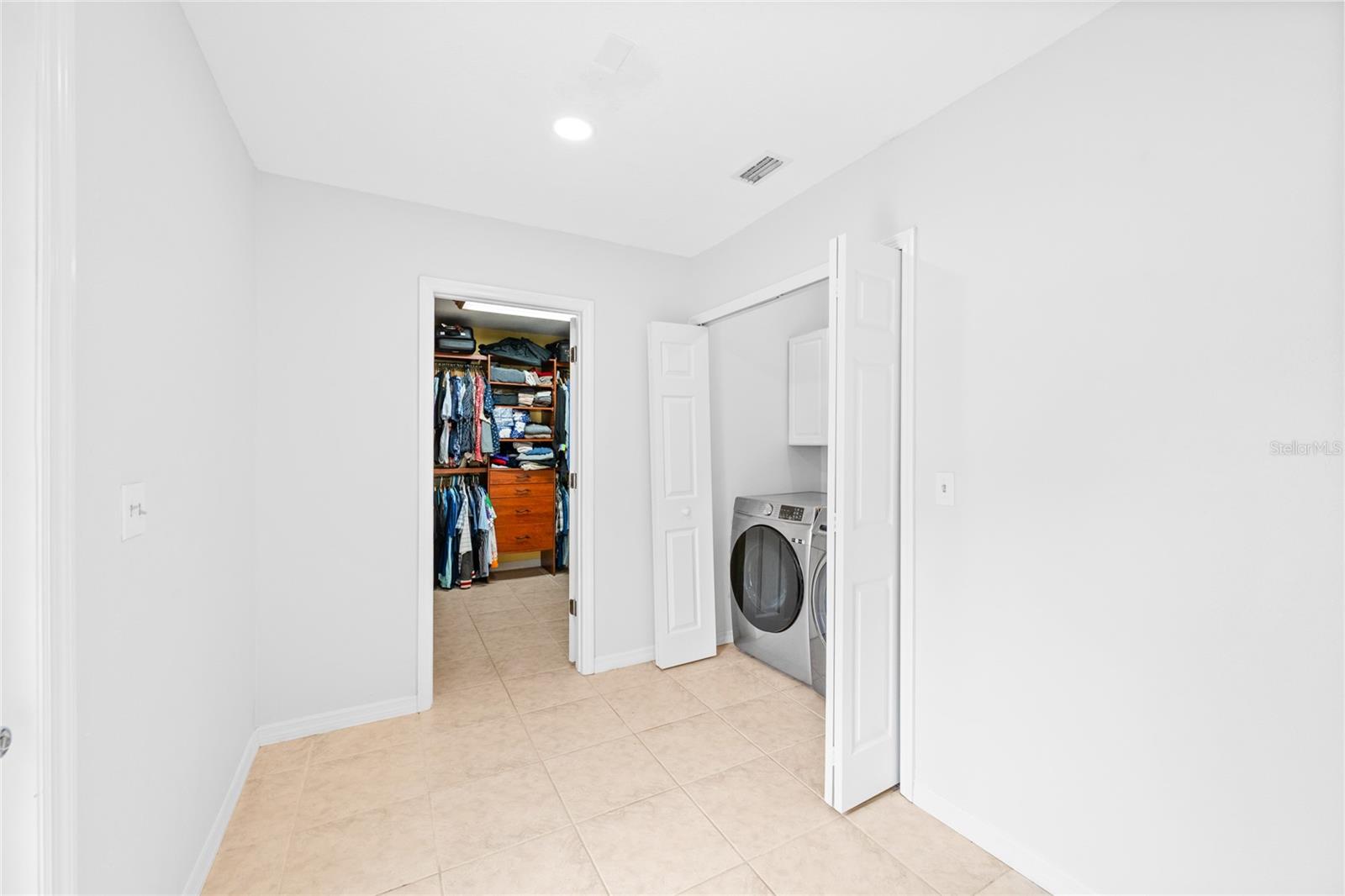 Image 28 of 42 For 305 Palm Springs Drive