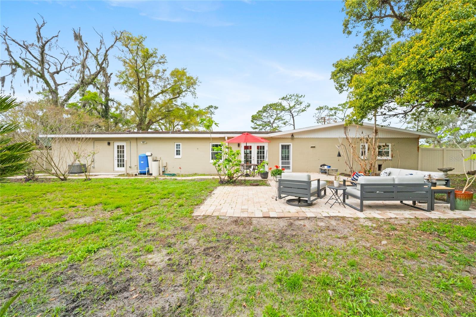 Image 34 of 42 For 305 Palm Springs Drive