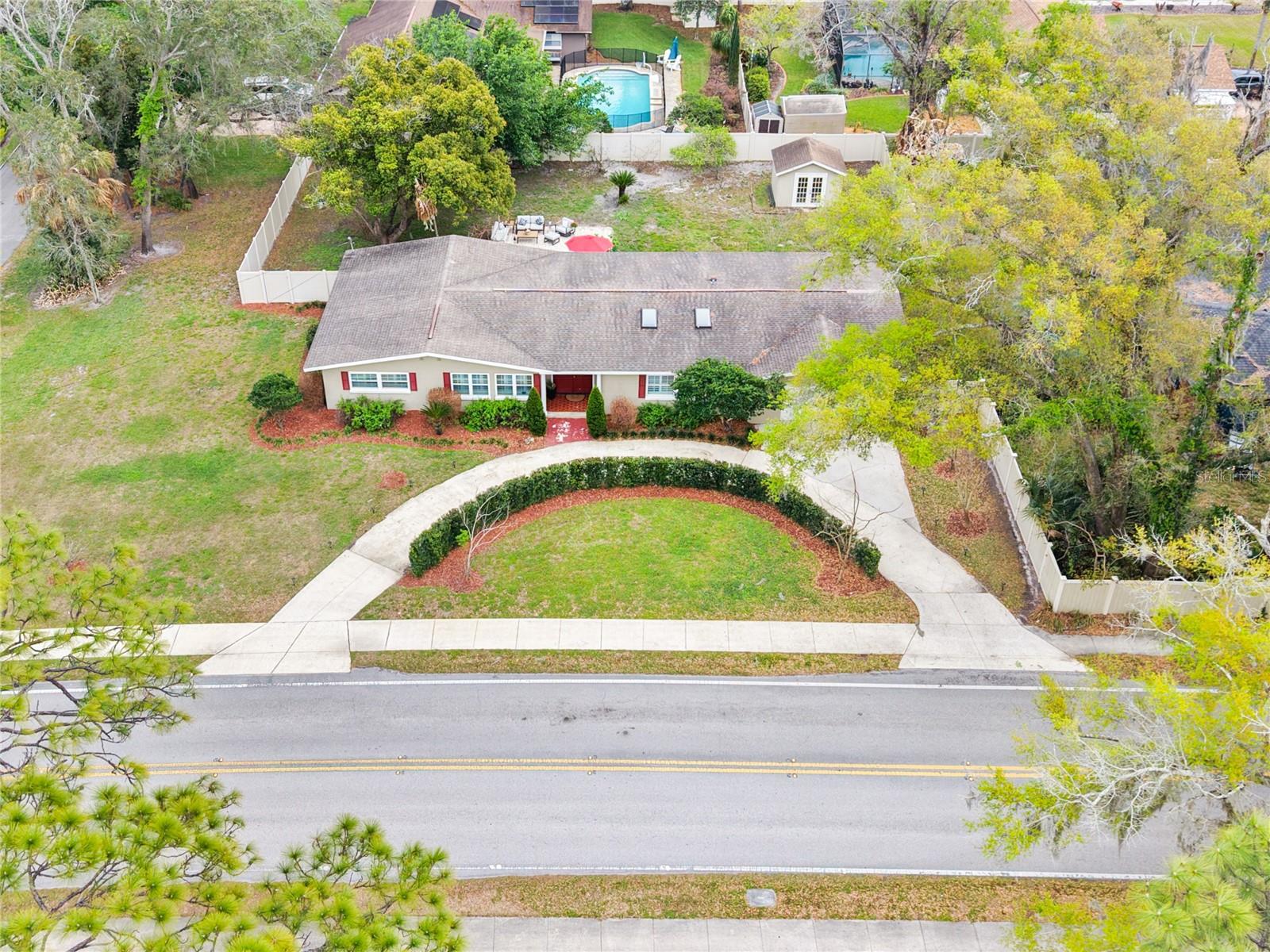 Image 37 of 42 For 305 Palm Springs Drive