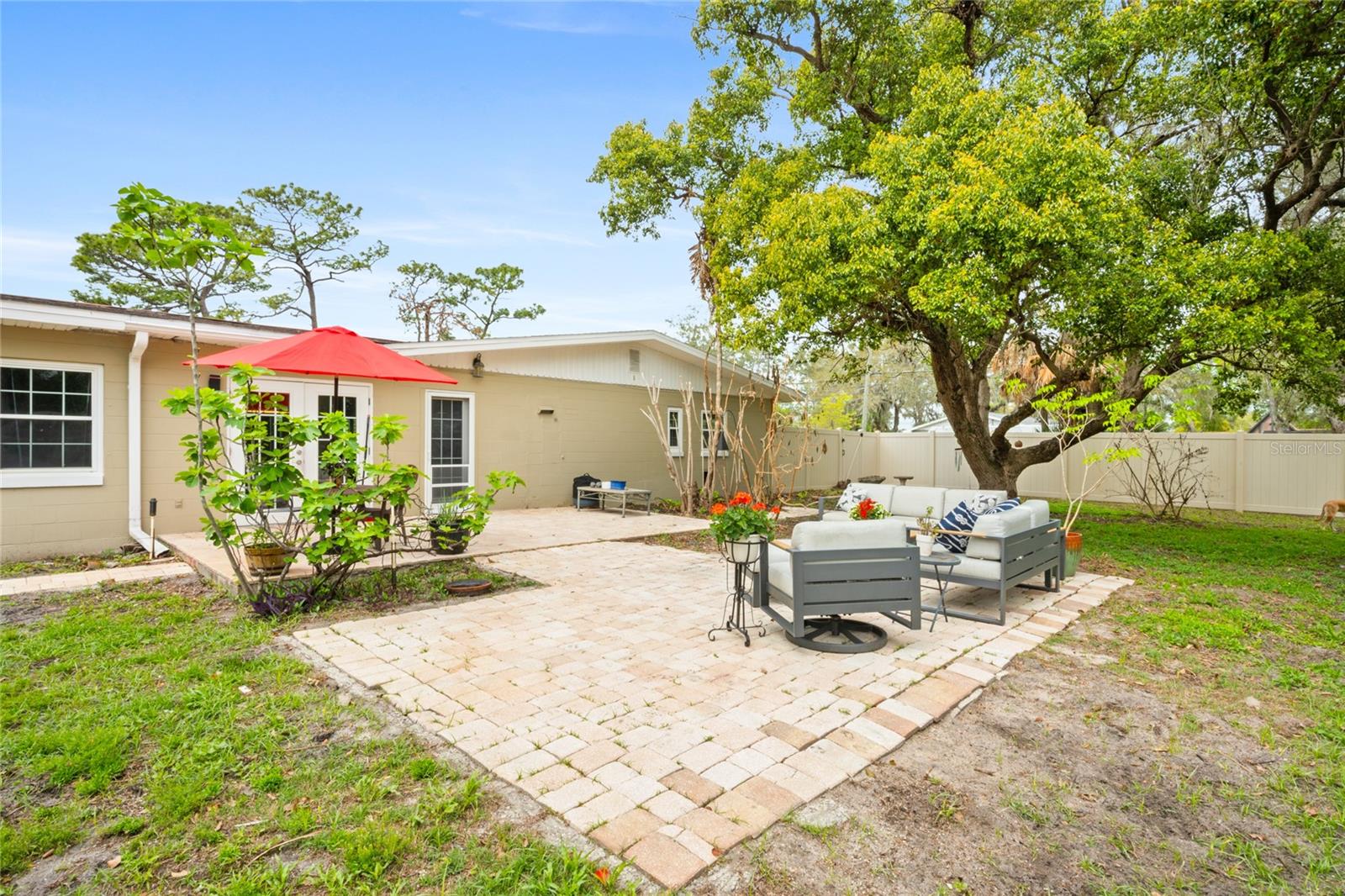 Image 39 of 42 For 305 Palm Springs Drive