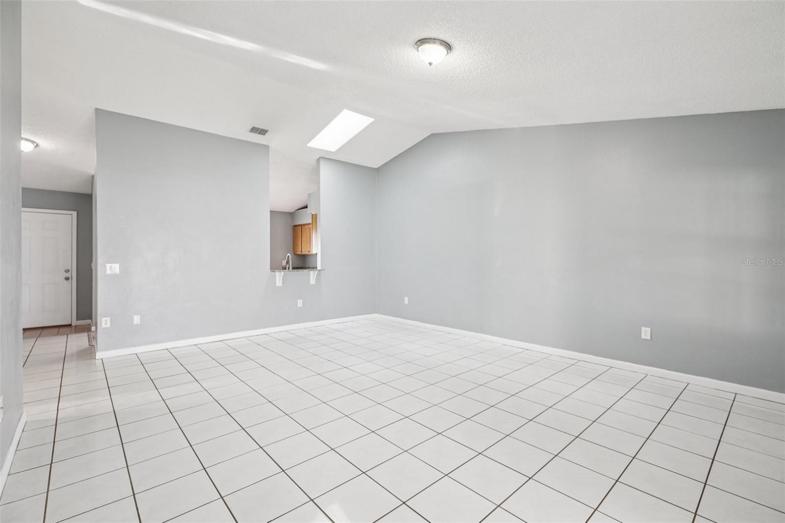 Image 10 of 55 For 734 Bittern Lane A And B