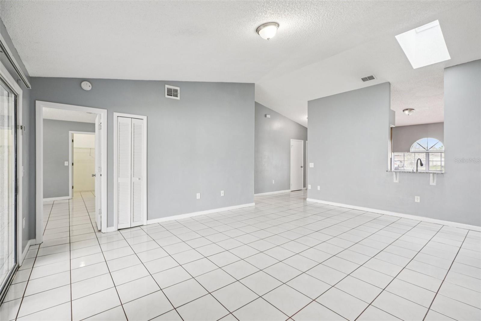 Image 9 of 55 For 734 Bittern Lane A And B