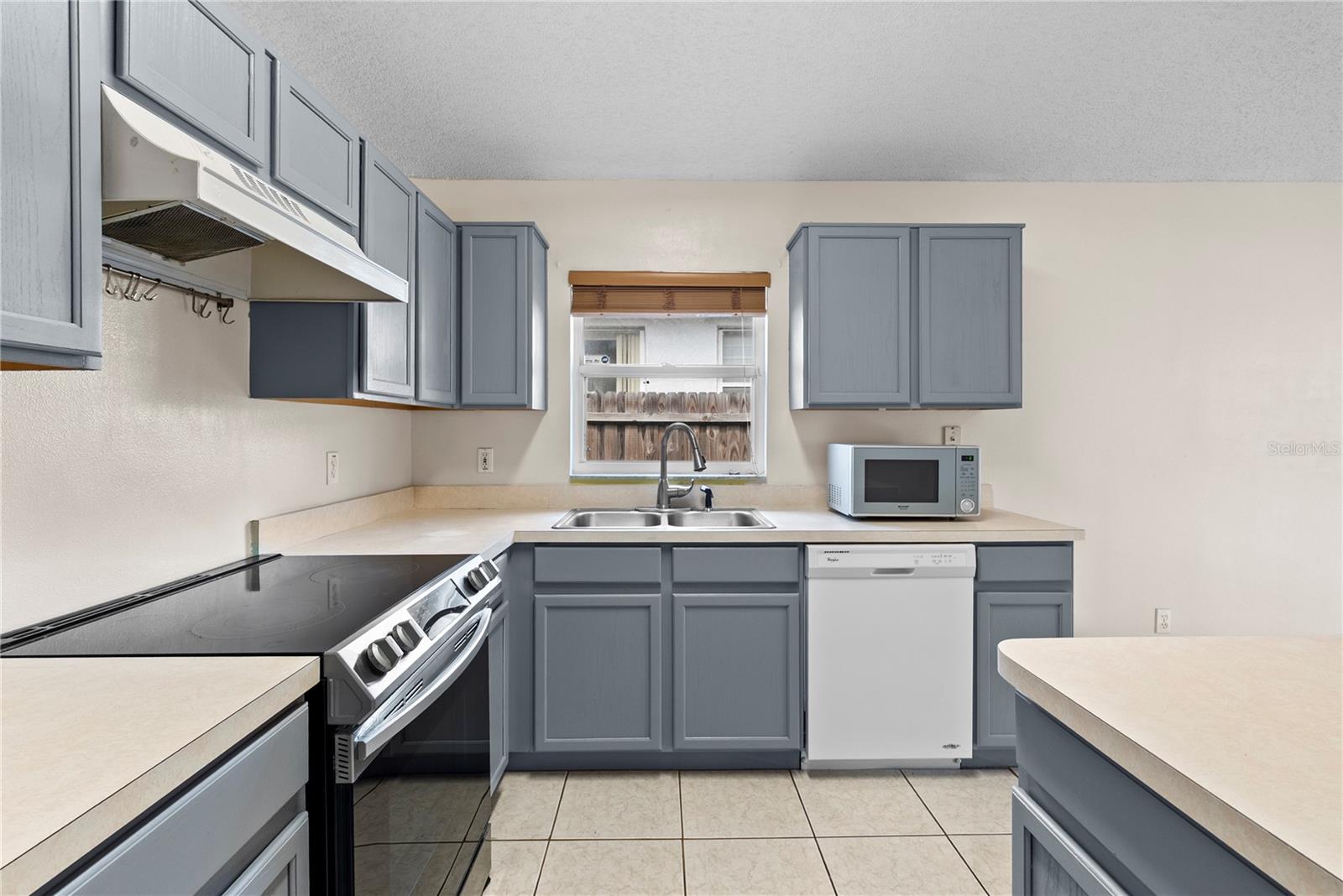 Image 6 of 24 For 1533 Stanbury Drive