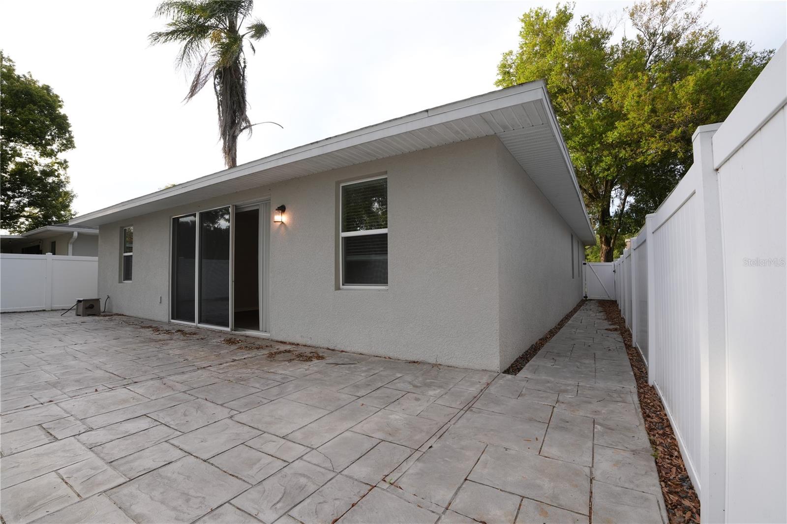 Image 22 of 25 For 2004 Grant Avenue