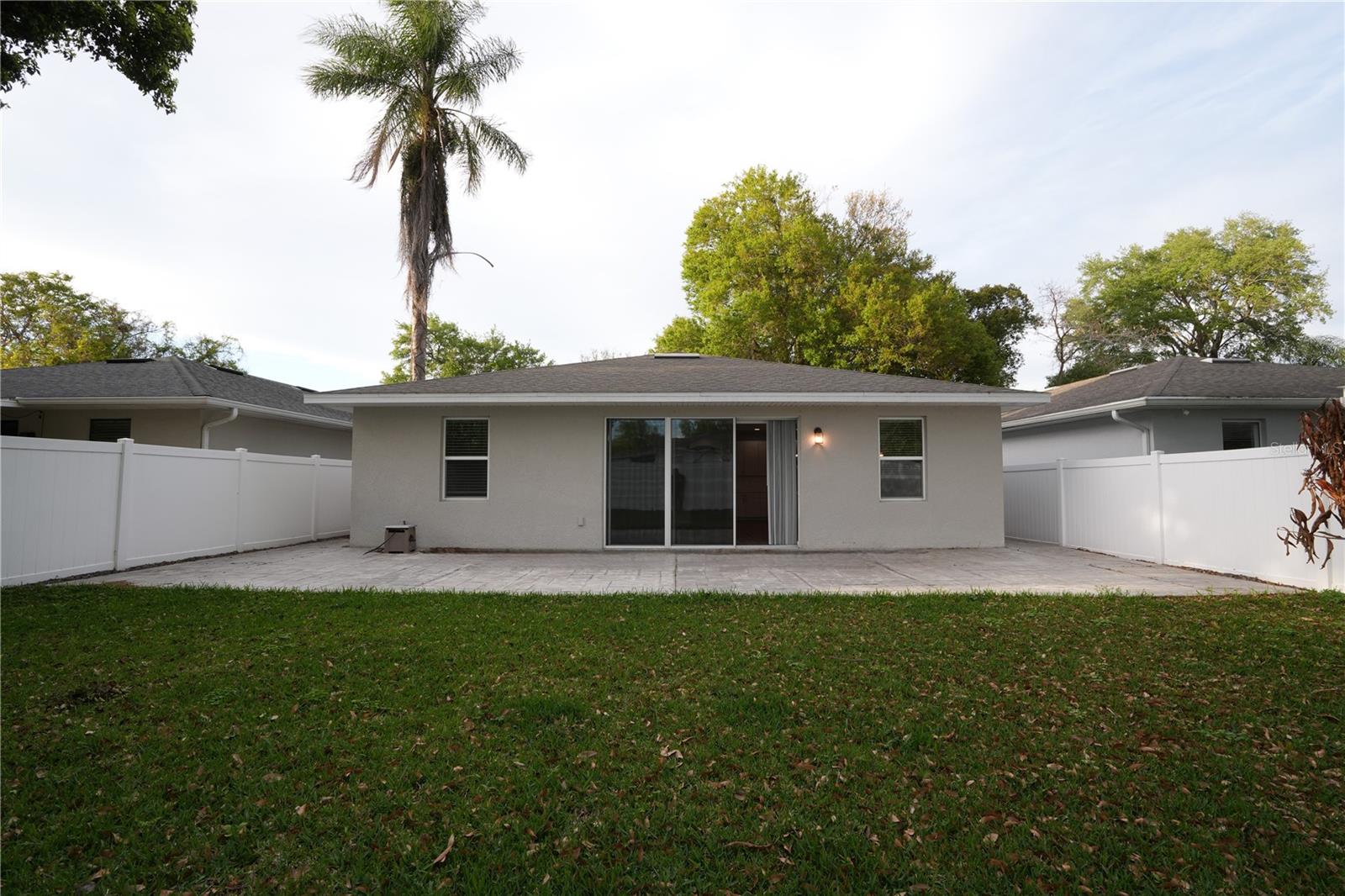 Image 23 of 25 For 2004 Grant Avenue