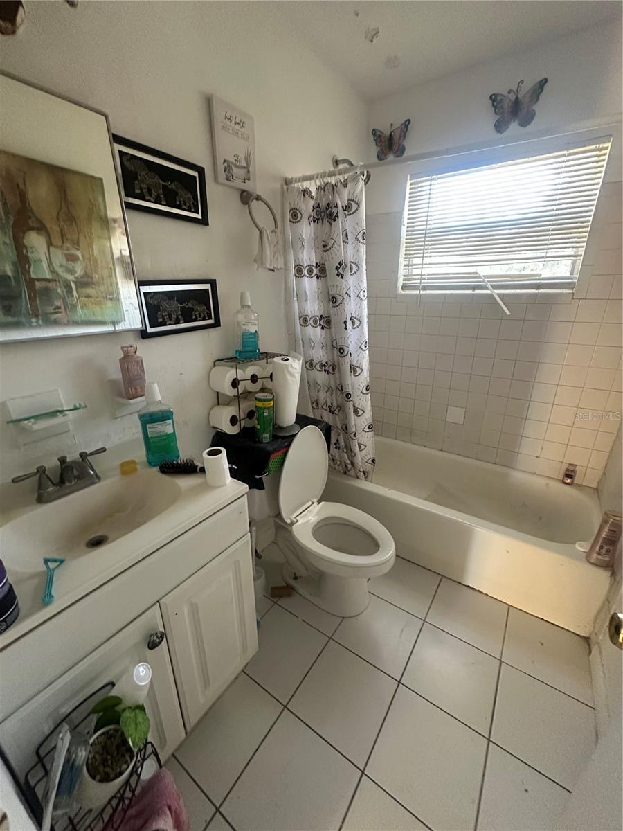 Image 13 of 17 For 4203 Clarinda Street