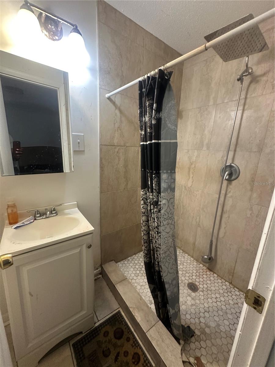 Image 8 of 17 For 4203 Clarinda Street