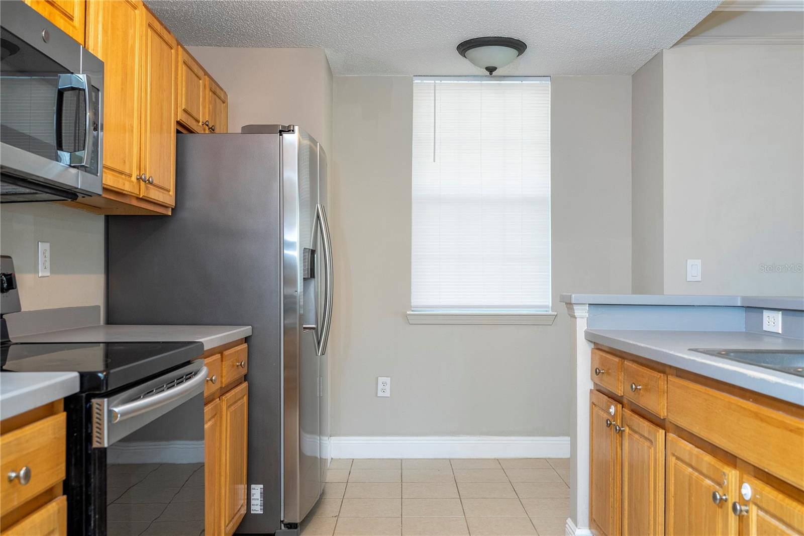 Image 48 of 86 For 12102 Poppy Field Lane 107