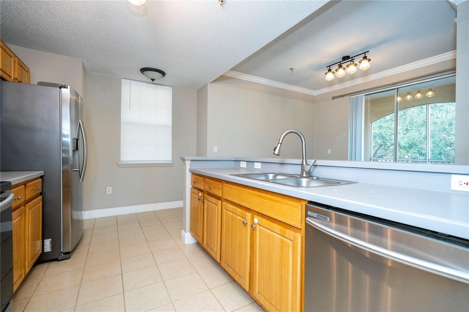 Image 49 of 86 For 12102 Poppy Field Lane 107