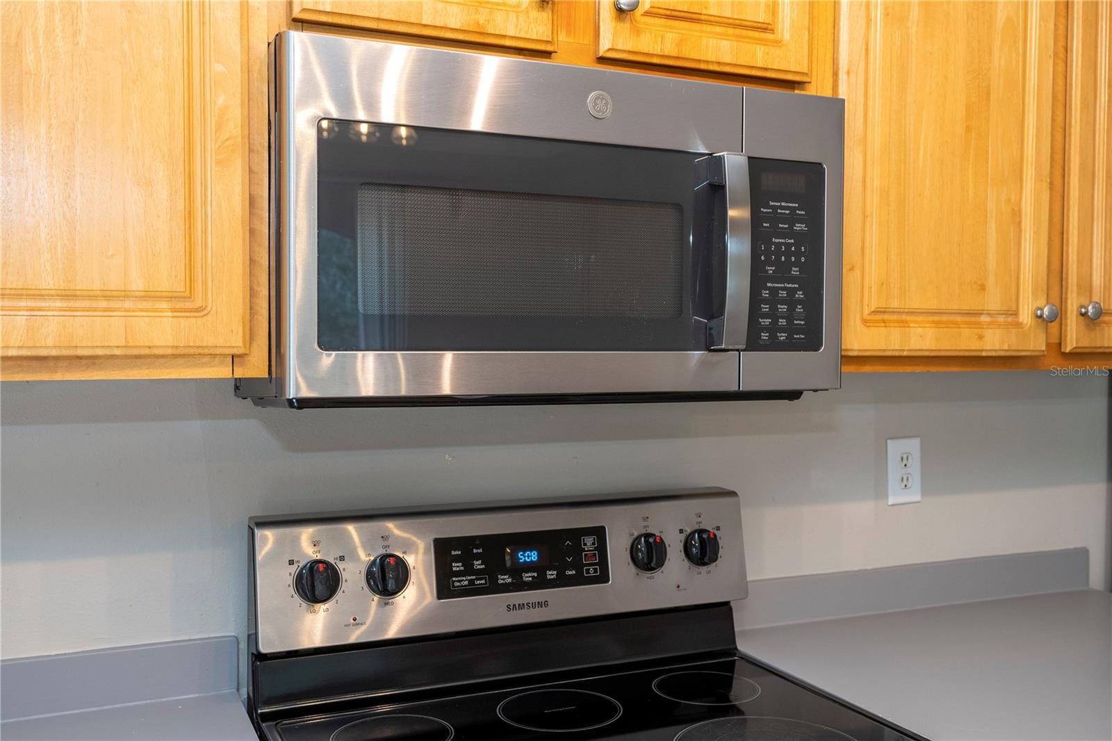 Image 51 of 86 For 12102 Poppy Field Lane 107