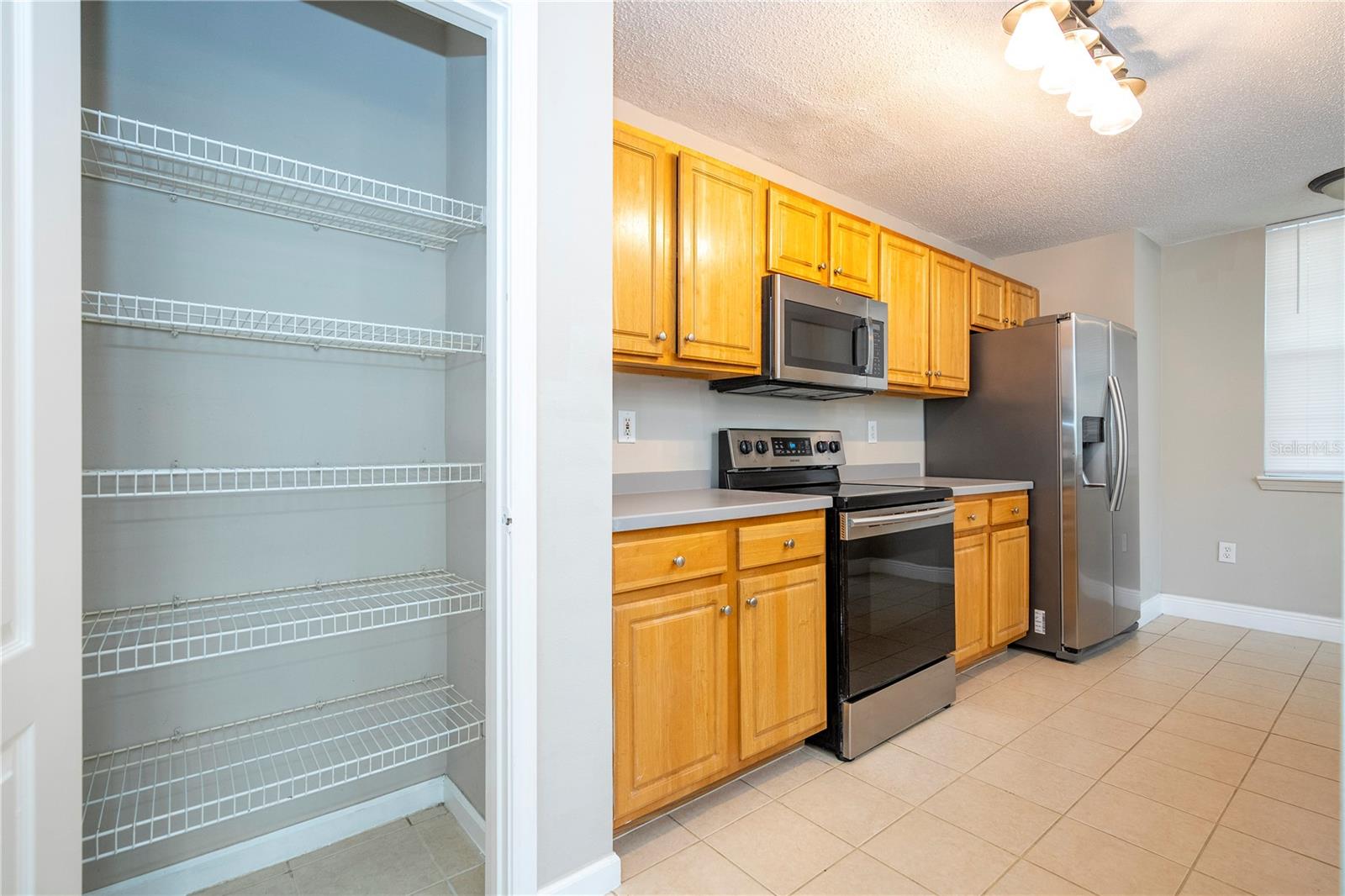 Image 54 of 86 For 12102 Poppy Field Lane 107