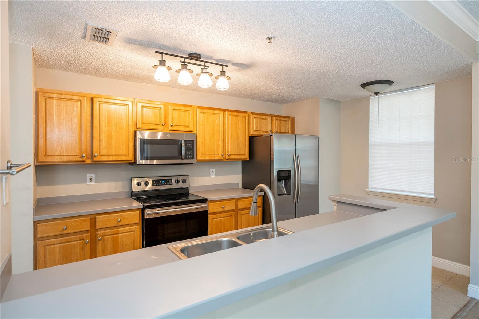 Image 55 of 86 For 12102 Poppy Field Lane 107