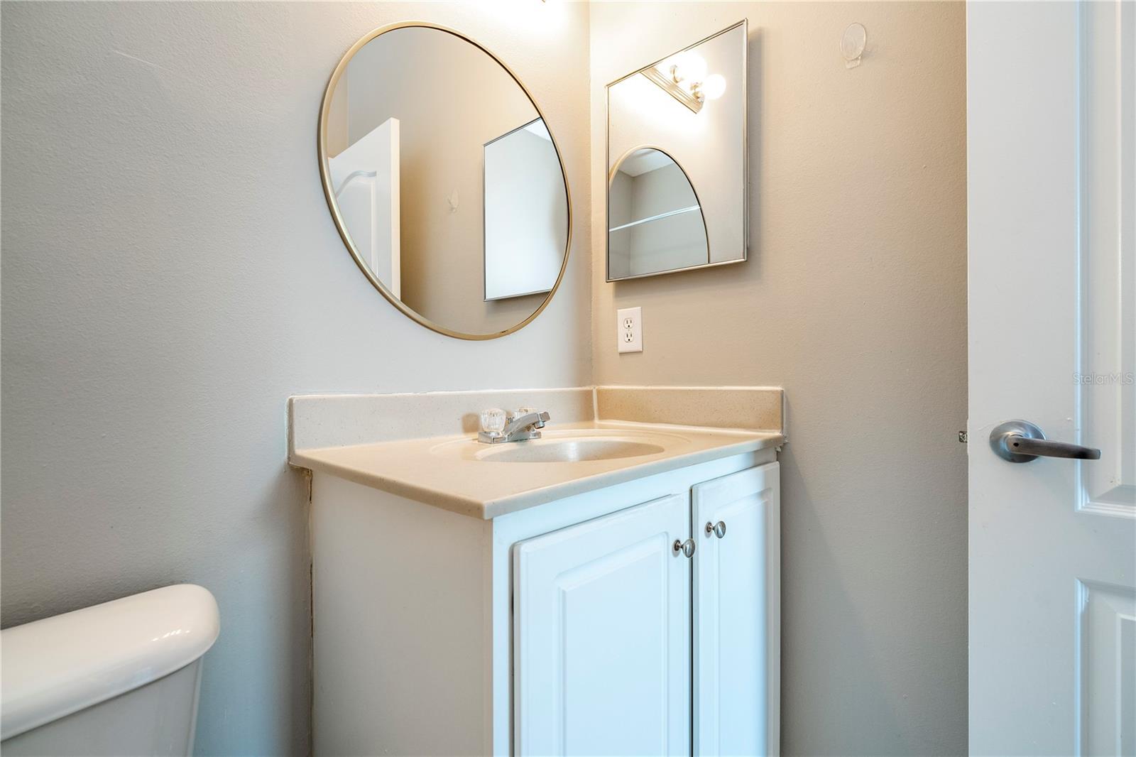 Image 68 of 86 For 12102 Poppy Field Lane 107