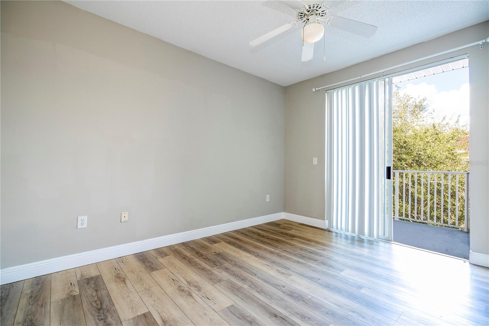 Image 70 of 86 For 12102 Poppy Field Lane 107