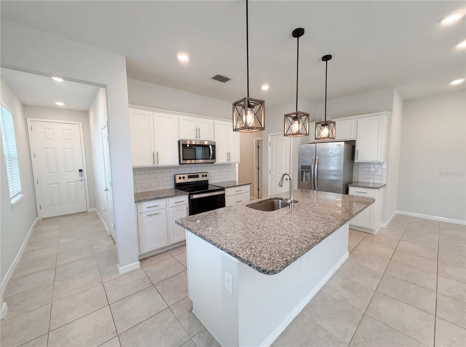 Image 2 of 35 For 20416 Monza Loop