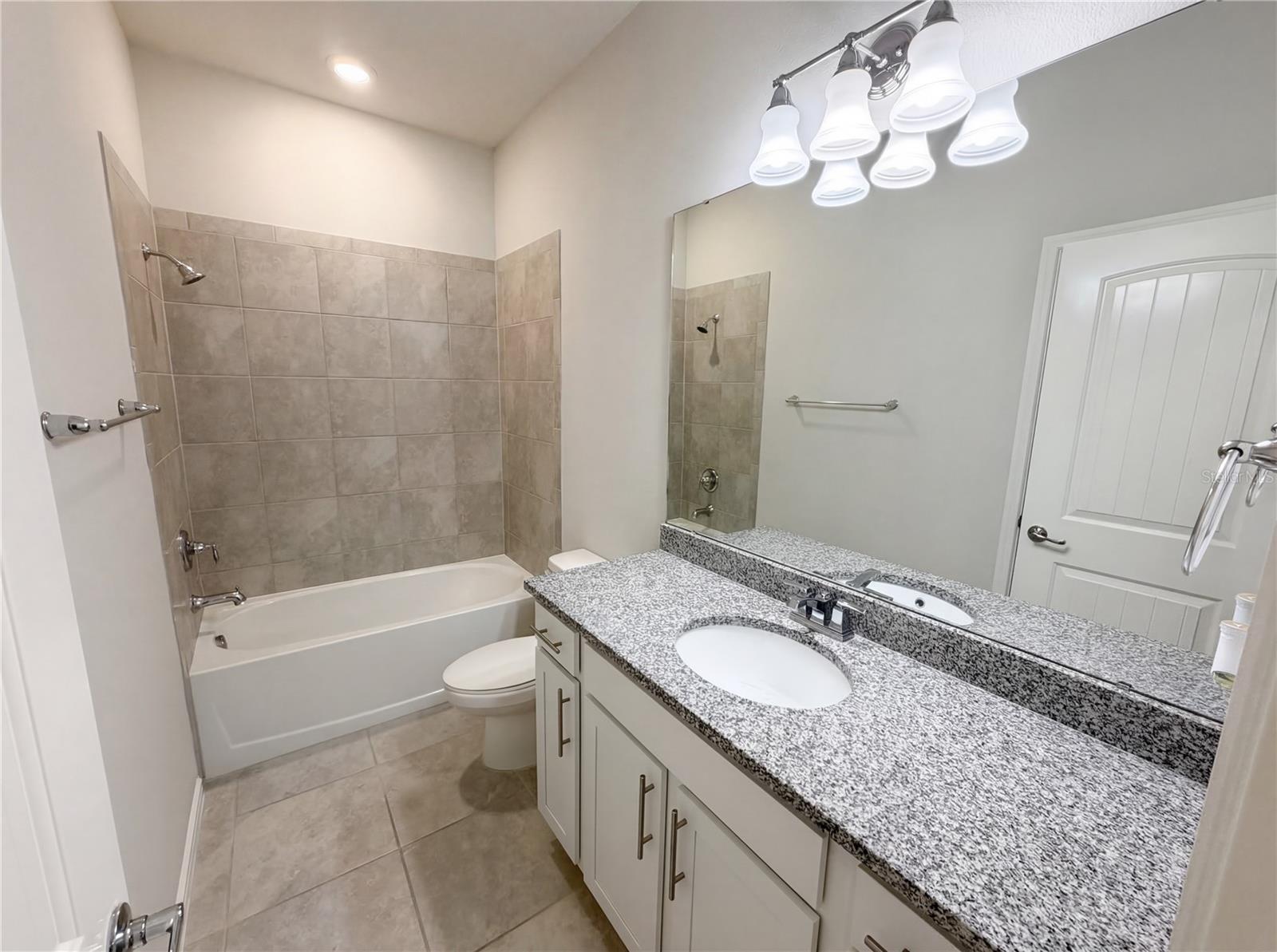 Image 25 of 35 For 20416 Monza Loop