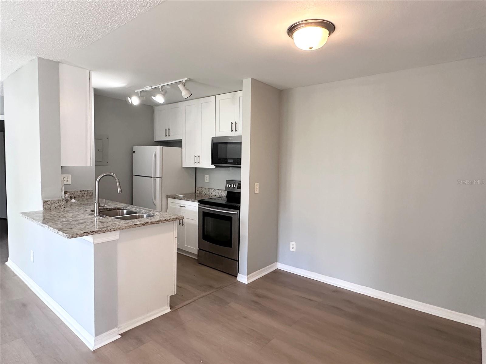 Image 3 of 16 For 6064 Westgate Drive 101