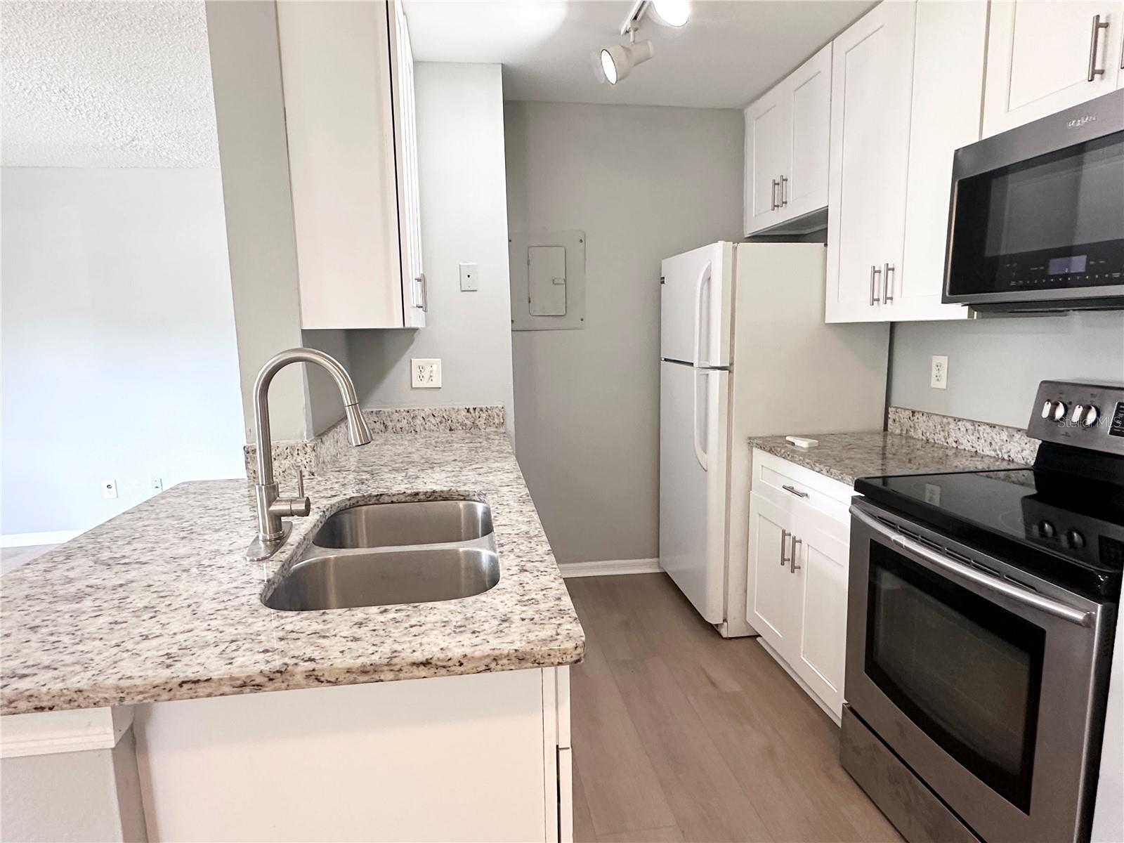 Image 4 of 16 For 6064 Westgate Drive 101