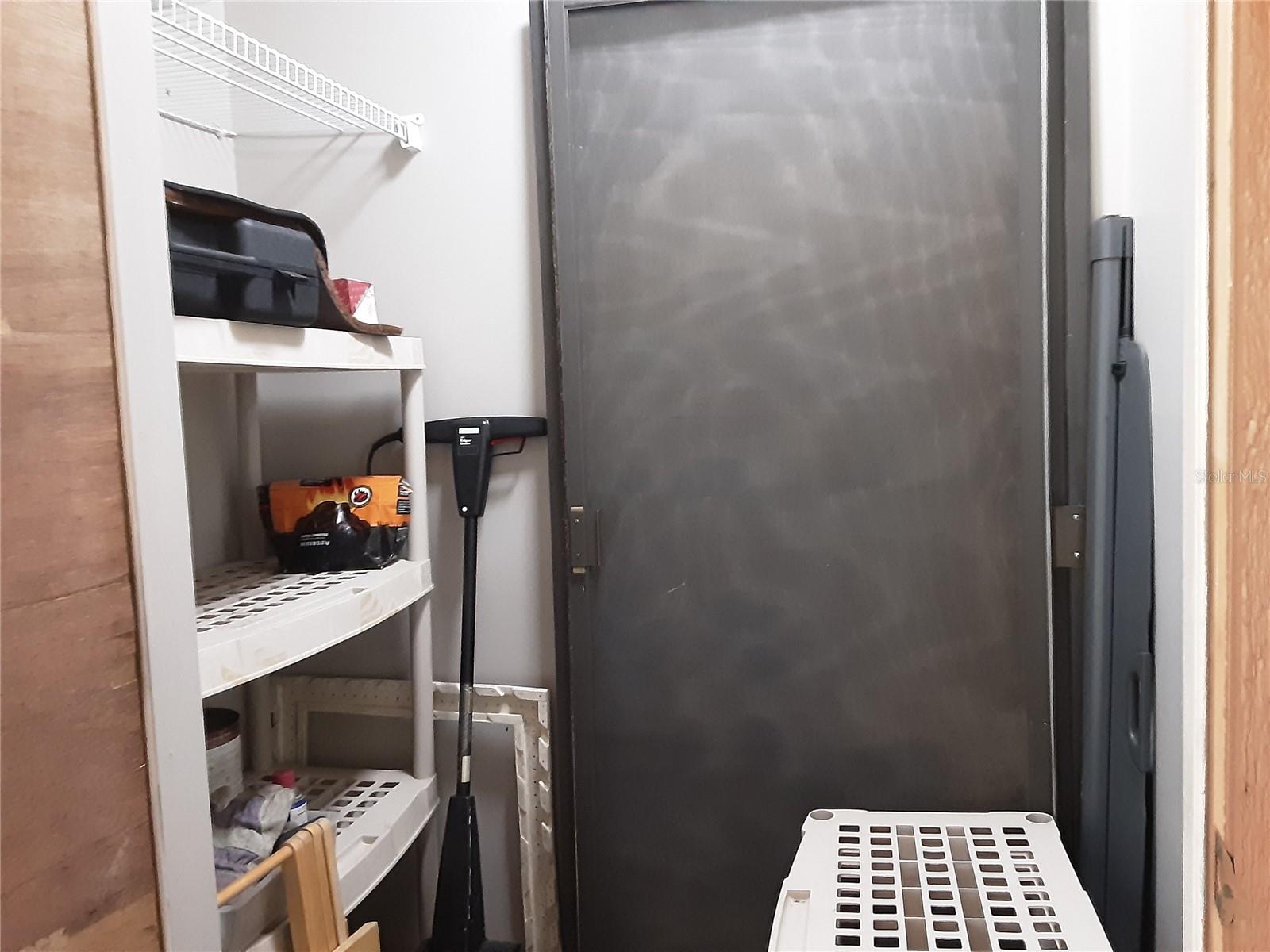 Image 14 of 28 For 1056 Michigan Street 1056a