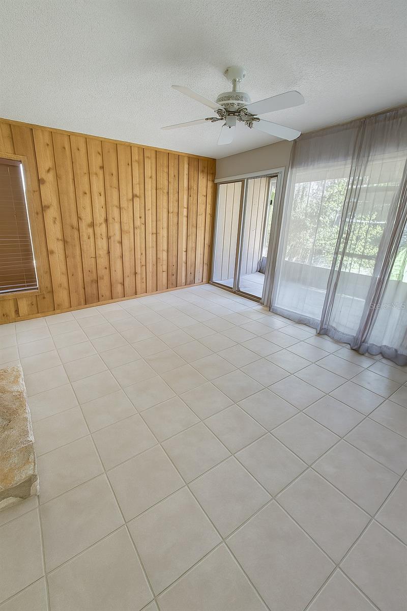 Image 6 of 28 For 1056 Michigan Street 1056a