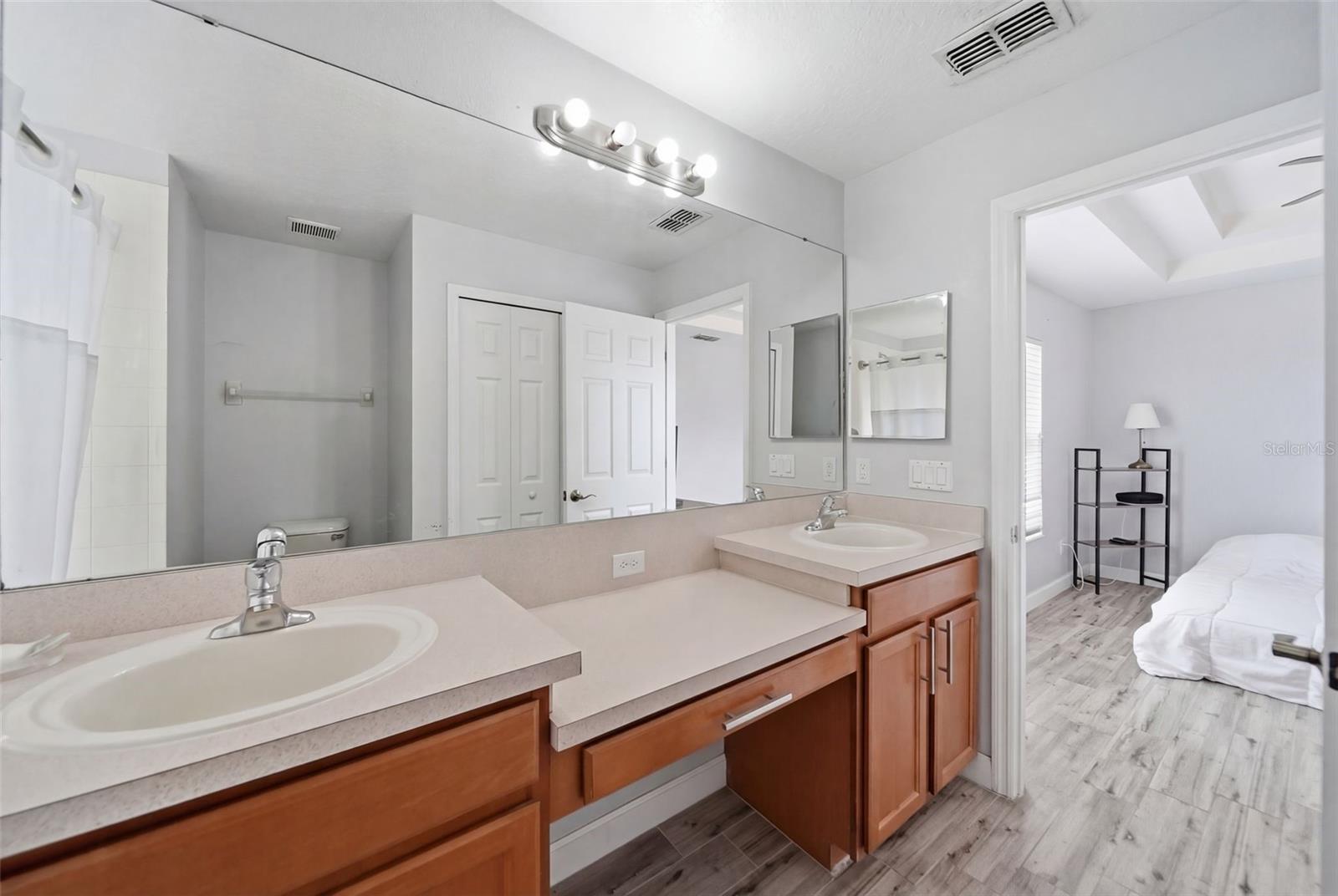 Image 14 of 30 For 14710 Clarkson Drive