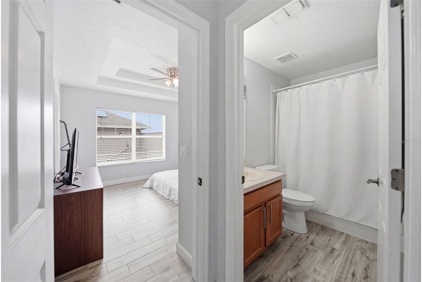 Image 18 of 30 For 14710 Clarkson Drive