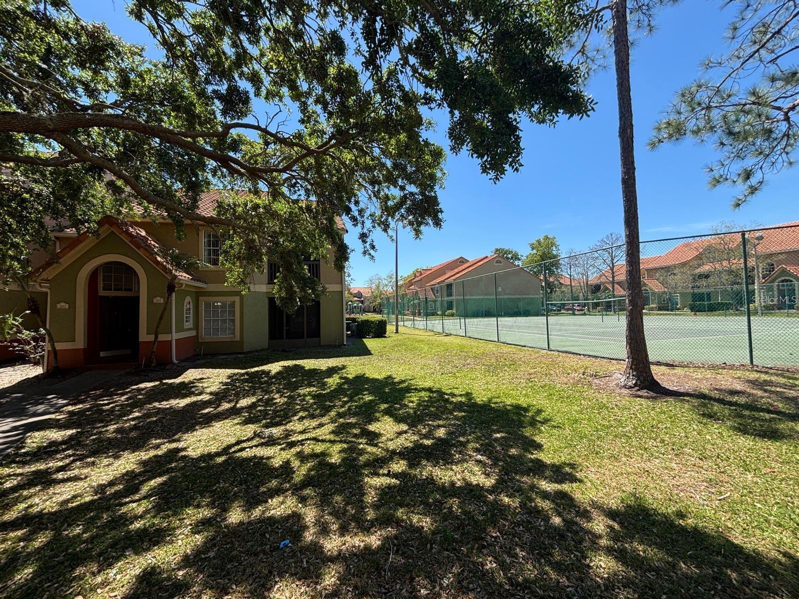 Image 16 of 19 For 433 Fountainhead Circle 192