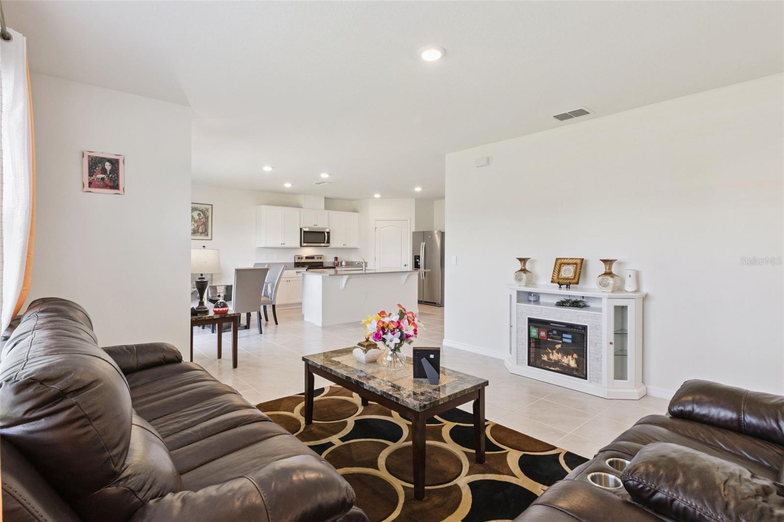 Image 10 of 47 For 1114 Brimstone Circle