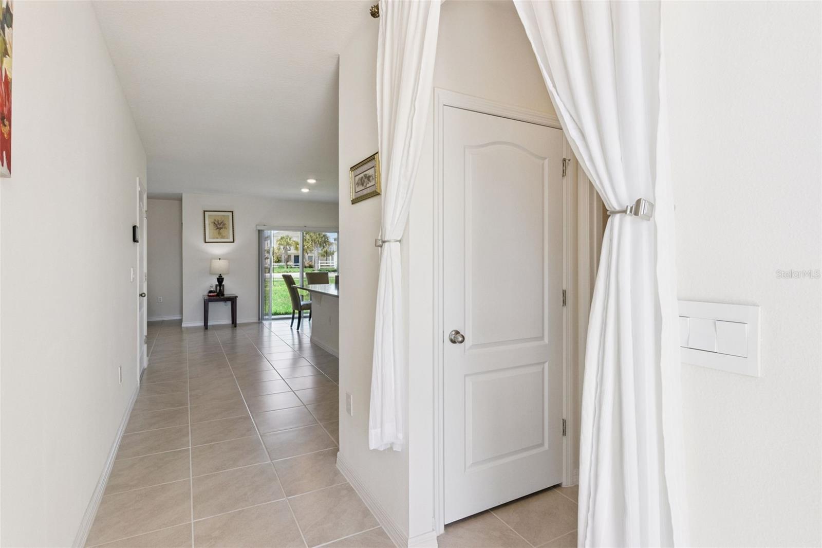 Image 5 of 47 For 1114 Brimstone Circle