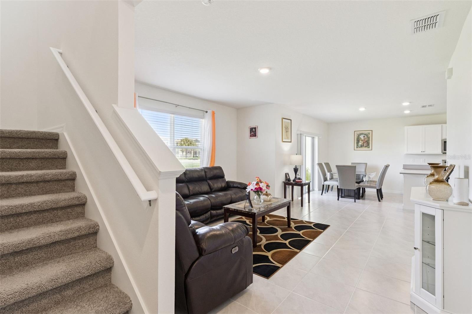 Image 6 of 47 For 1114 Brimstone Circle