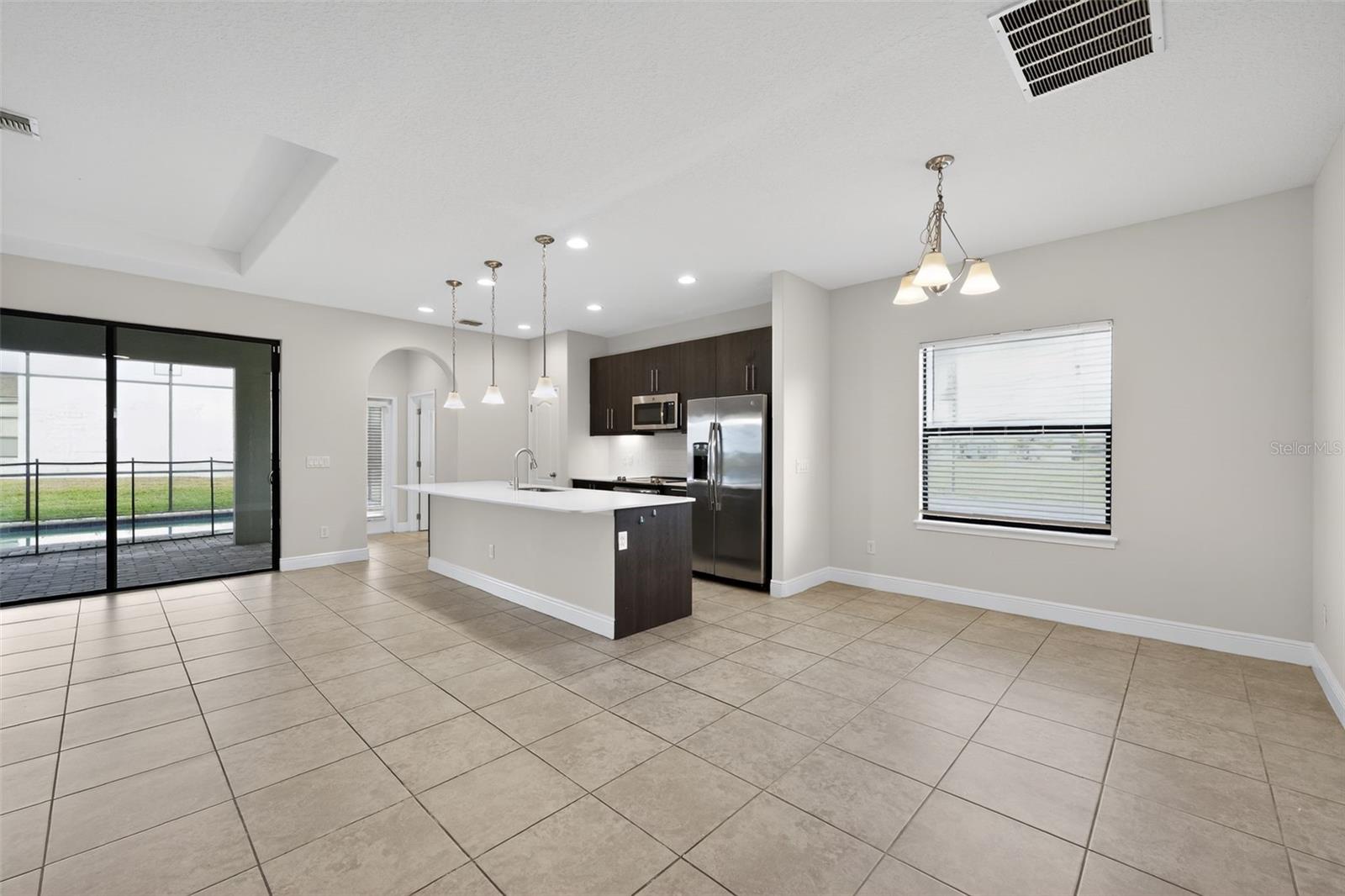 Image 15 of 30 For 193 Macaulay S Cove