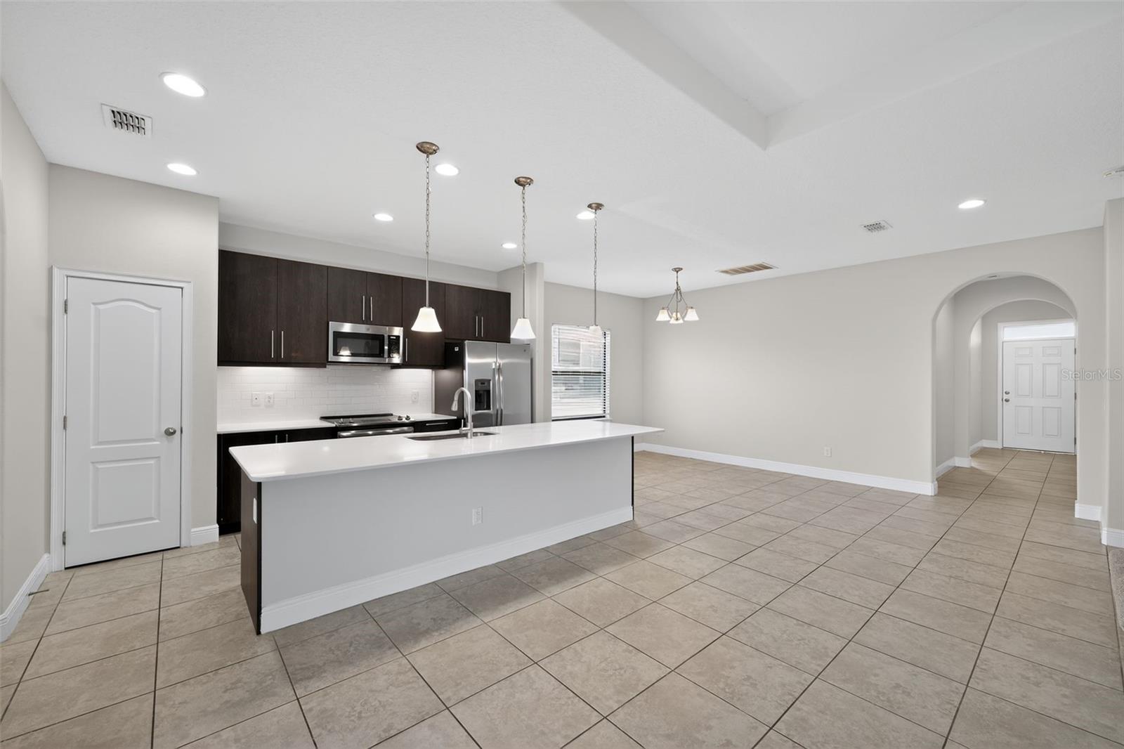 Image 16 of 30 For 193 Macaulay S Cove