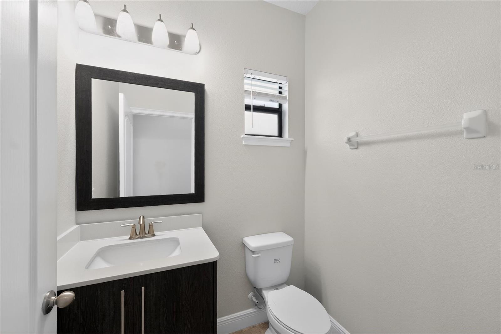 Image 25 of 30 For 193 Macaulay S Cove