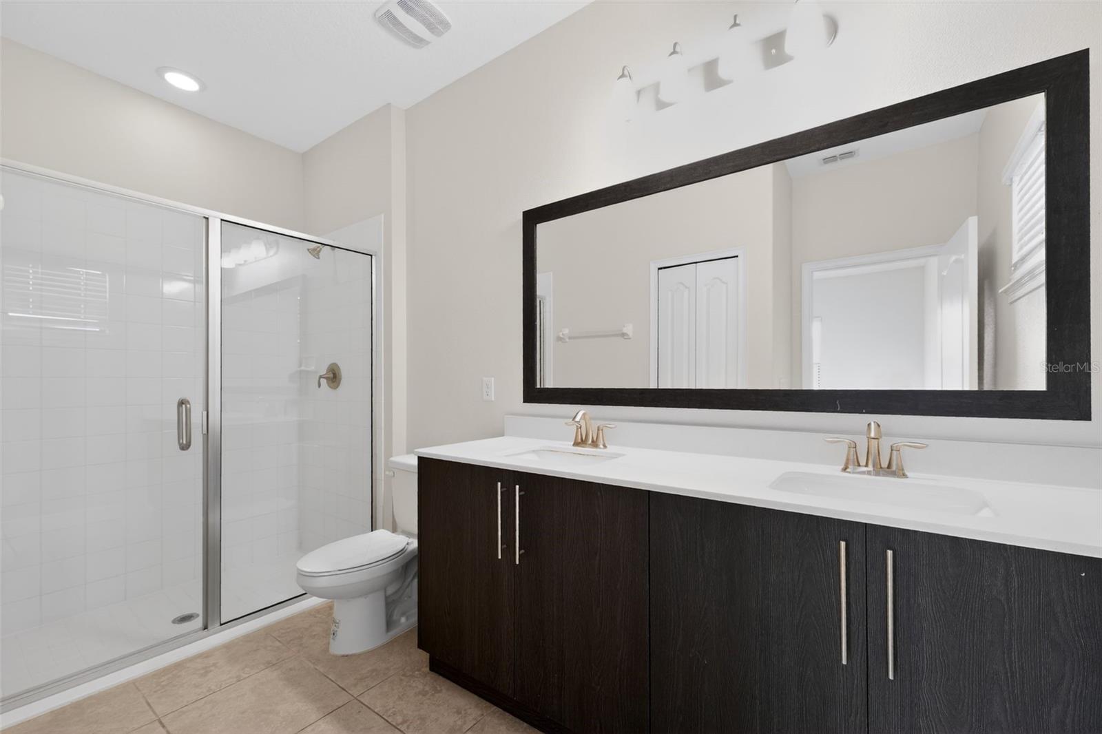 Image 26 of 30 For 193 Macaulay S Cove