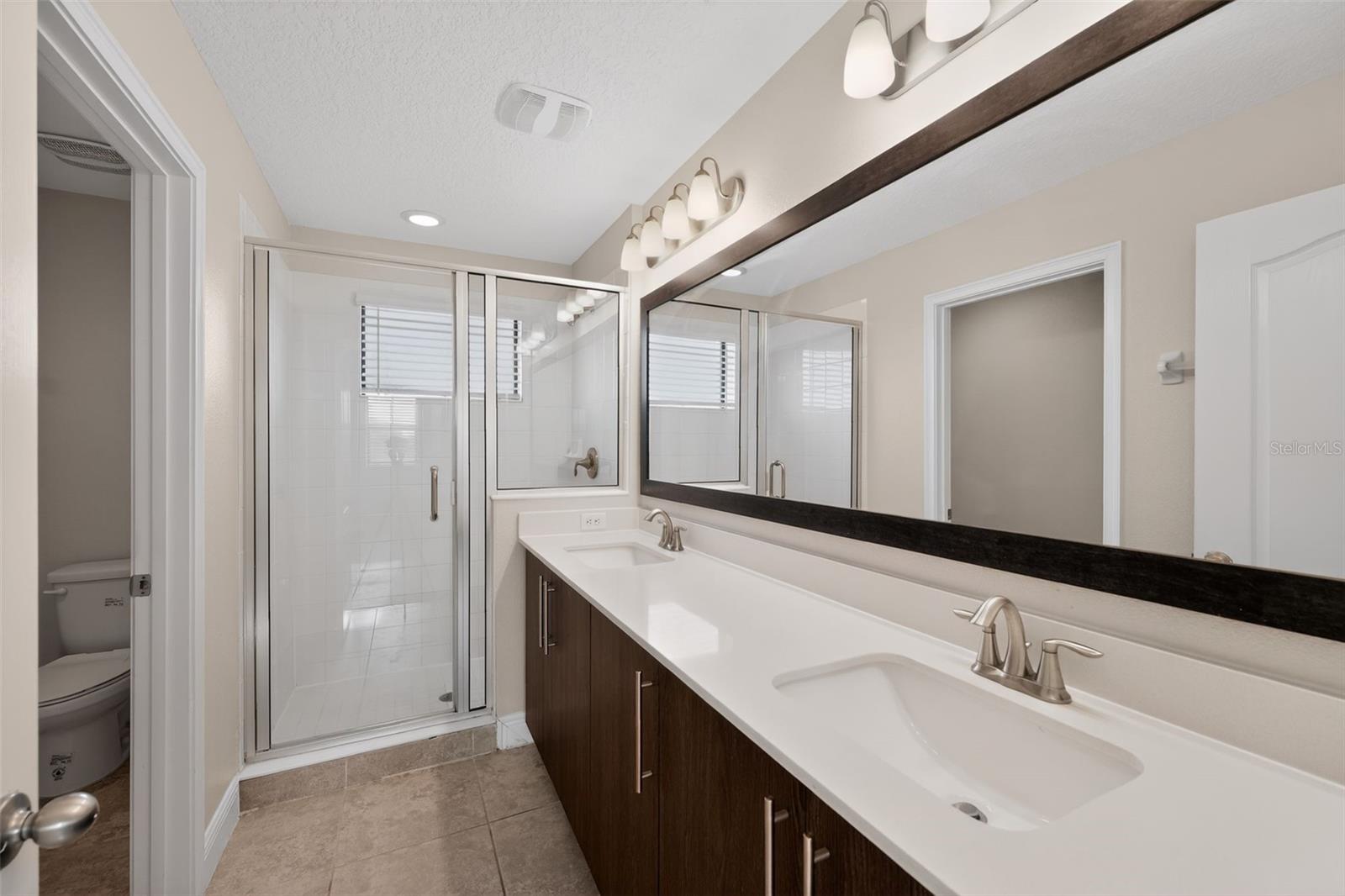 Image 28 of 30 For 193 Macaulay S Cove