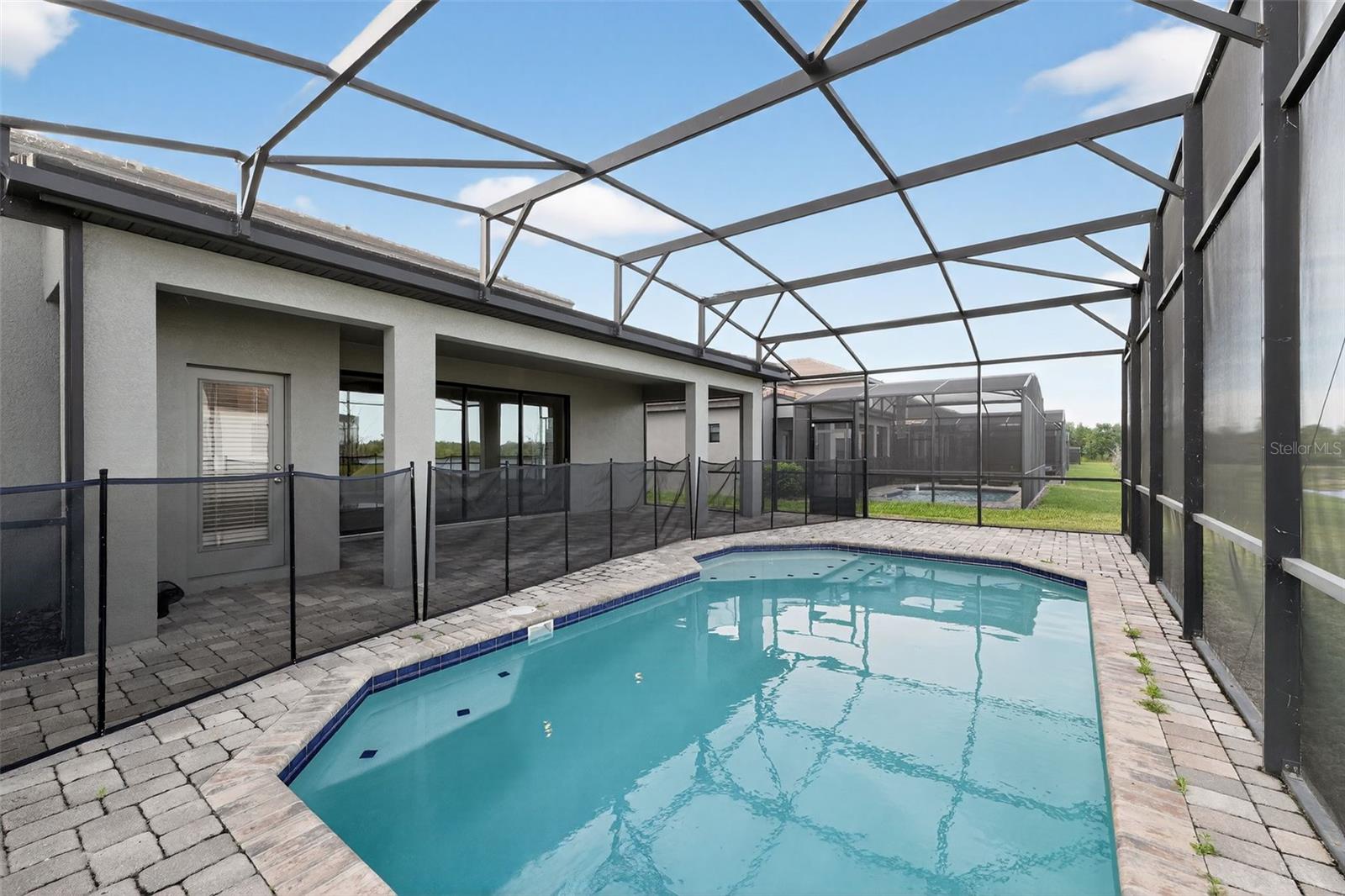 Image 3 of 30 For 193 Macaulay S Cove