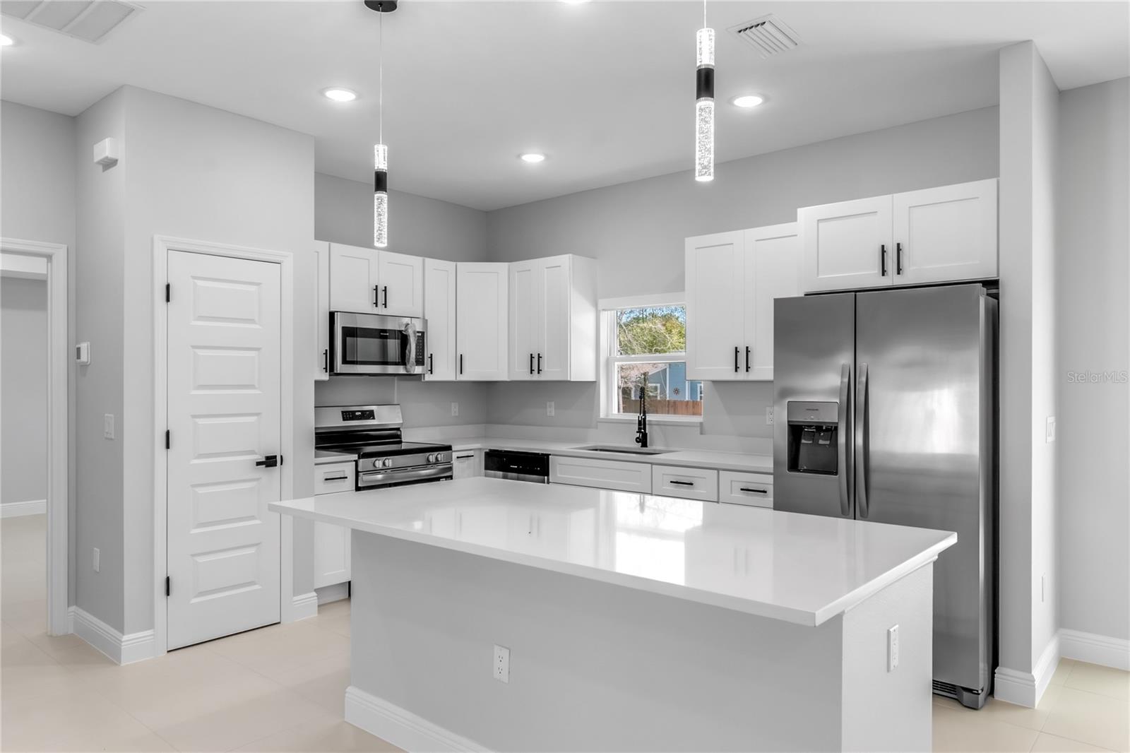 Image 12 of 55 For 11375 74th Avenue