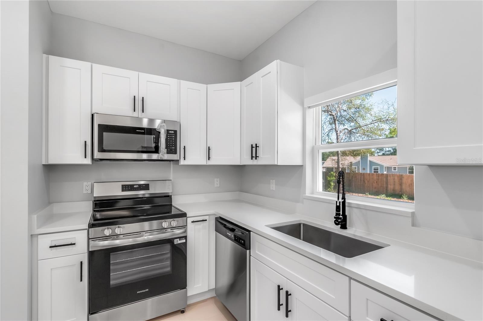 Image 9 of 55 For 11375 74th Avenue