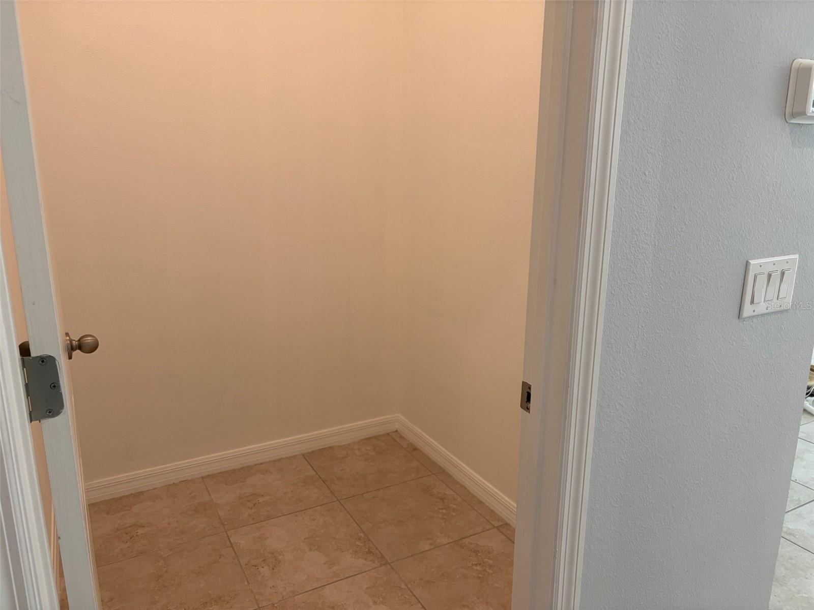 Image 11 of 25 For 1066 Alder Tree Dr.