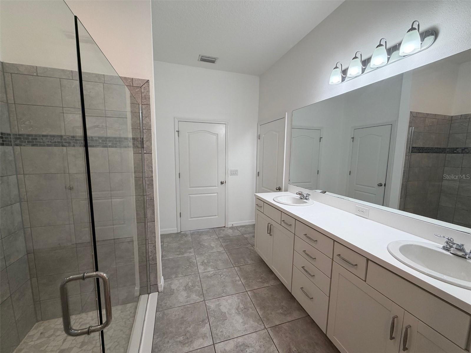 Image 17 of 25 For 1066 Alder Tree Dr.