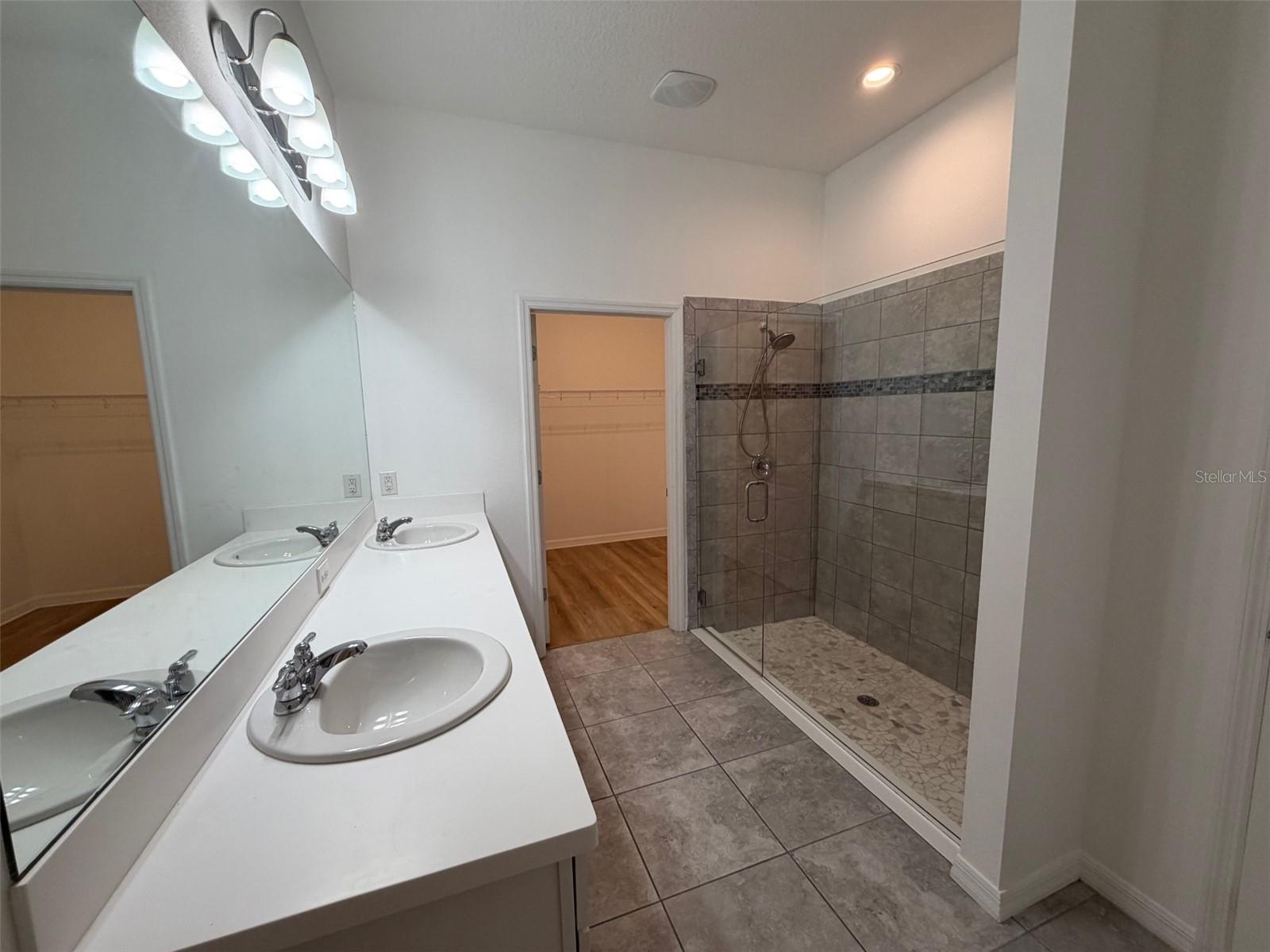 Image 18 of 25 For 1066 Alder Tree Dr.