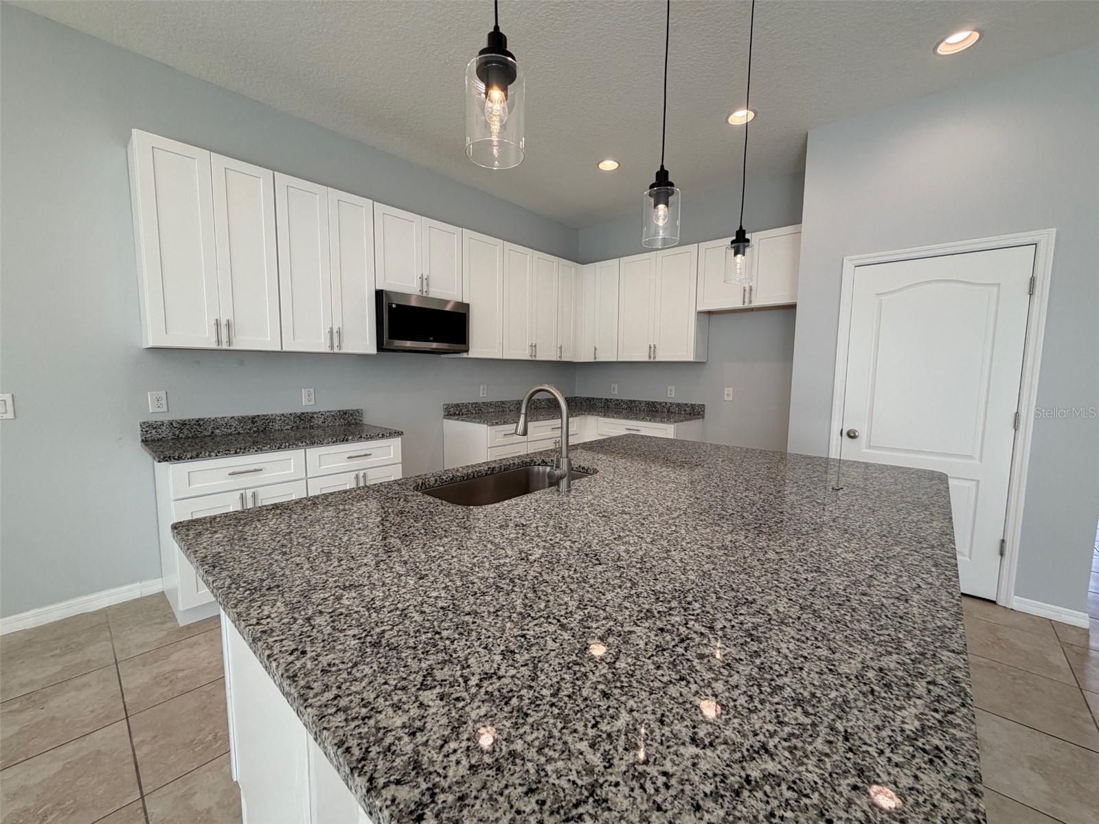 Image 6 of 25 For 1066 Alder Tree Dr.