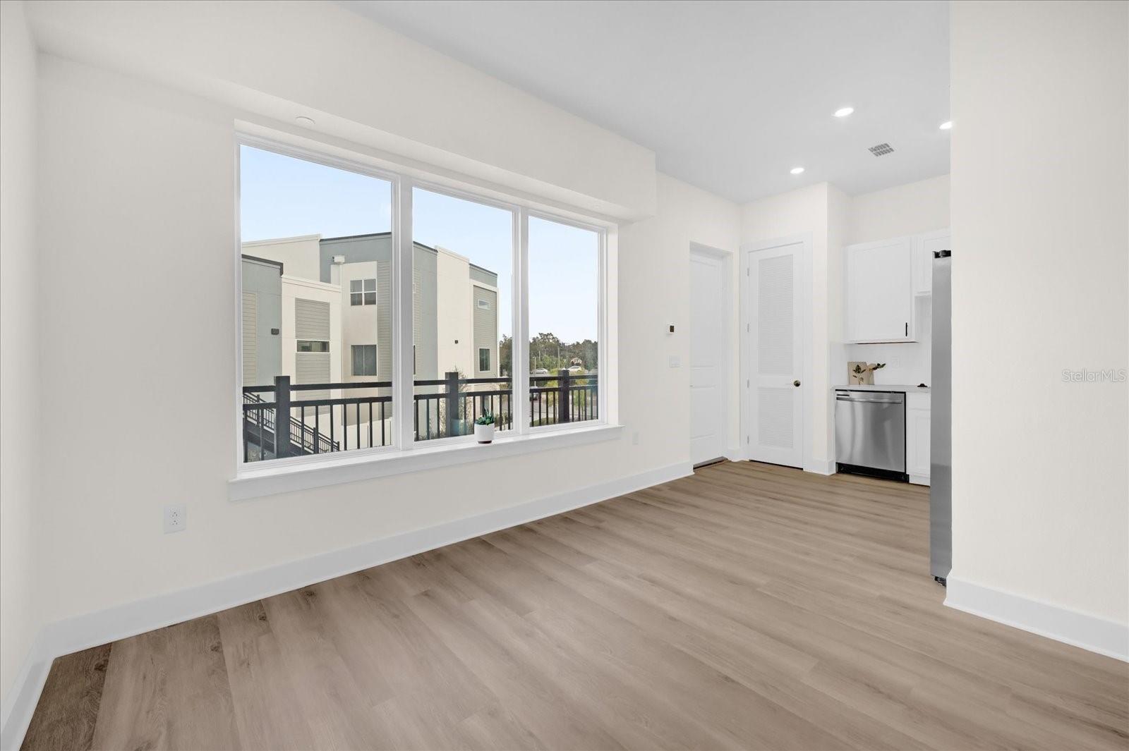 Image 5 of 14 For 878 Tetbury Loop