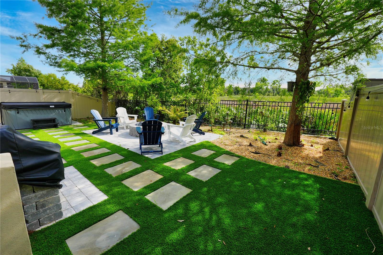 Image 18 of 60 For 594 Windy Pine Way